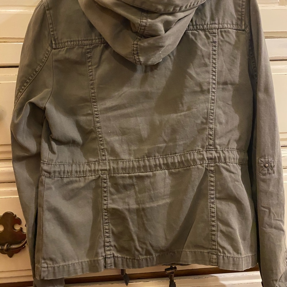 jacket - Picture 2 of 4